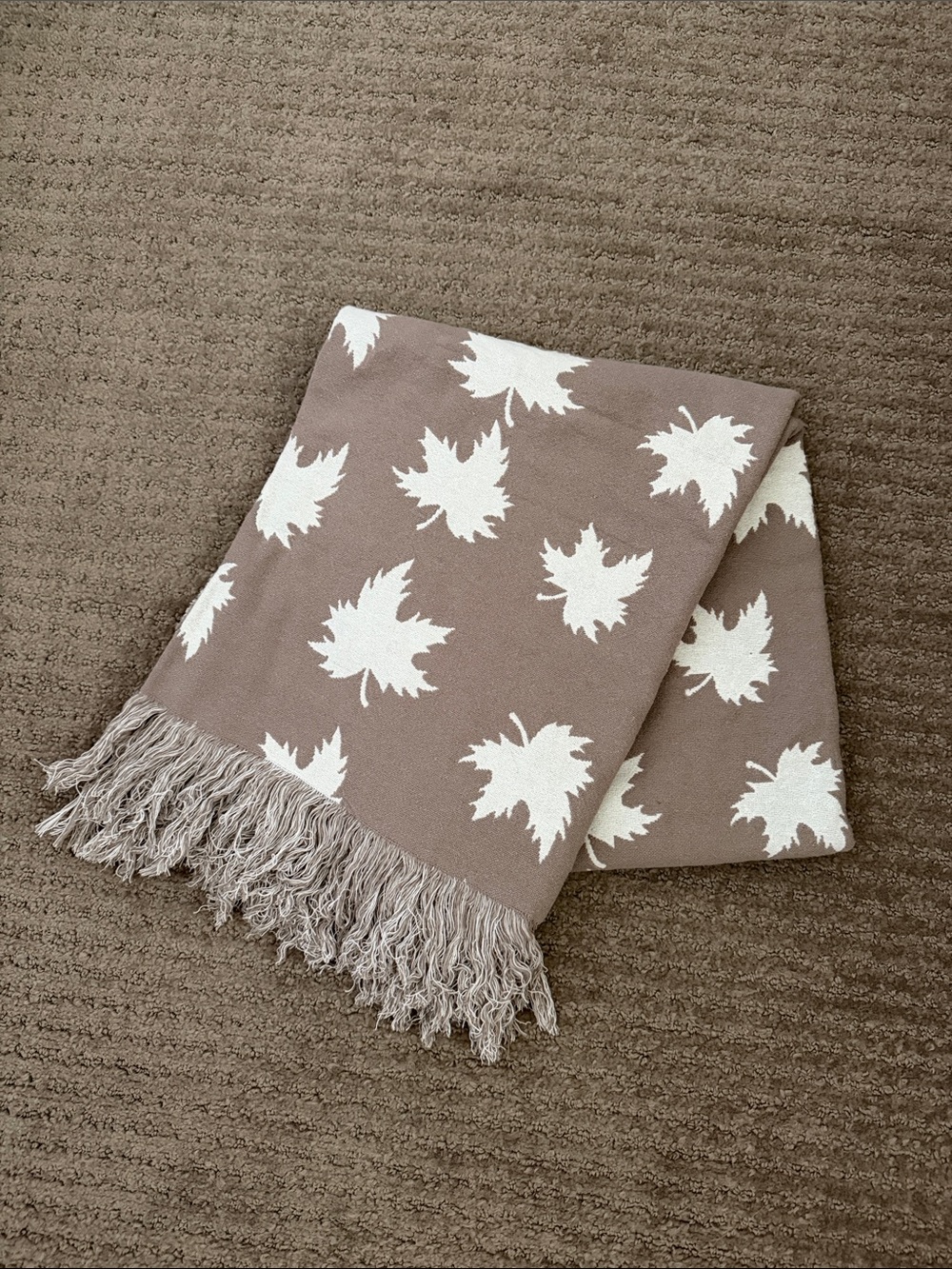 Leaf Throw Blanket